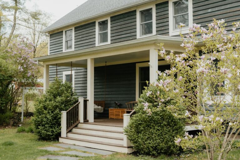 Early-Fall Exterior Painting: When September Weather Works in Your Favor